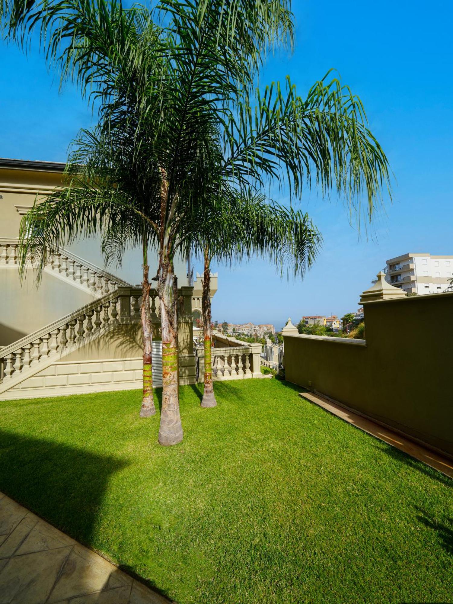 Sui Generis Tropea Luxury Rooms ภายนอก รูปภาพ