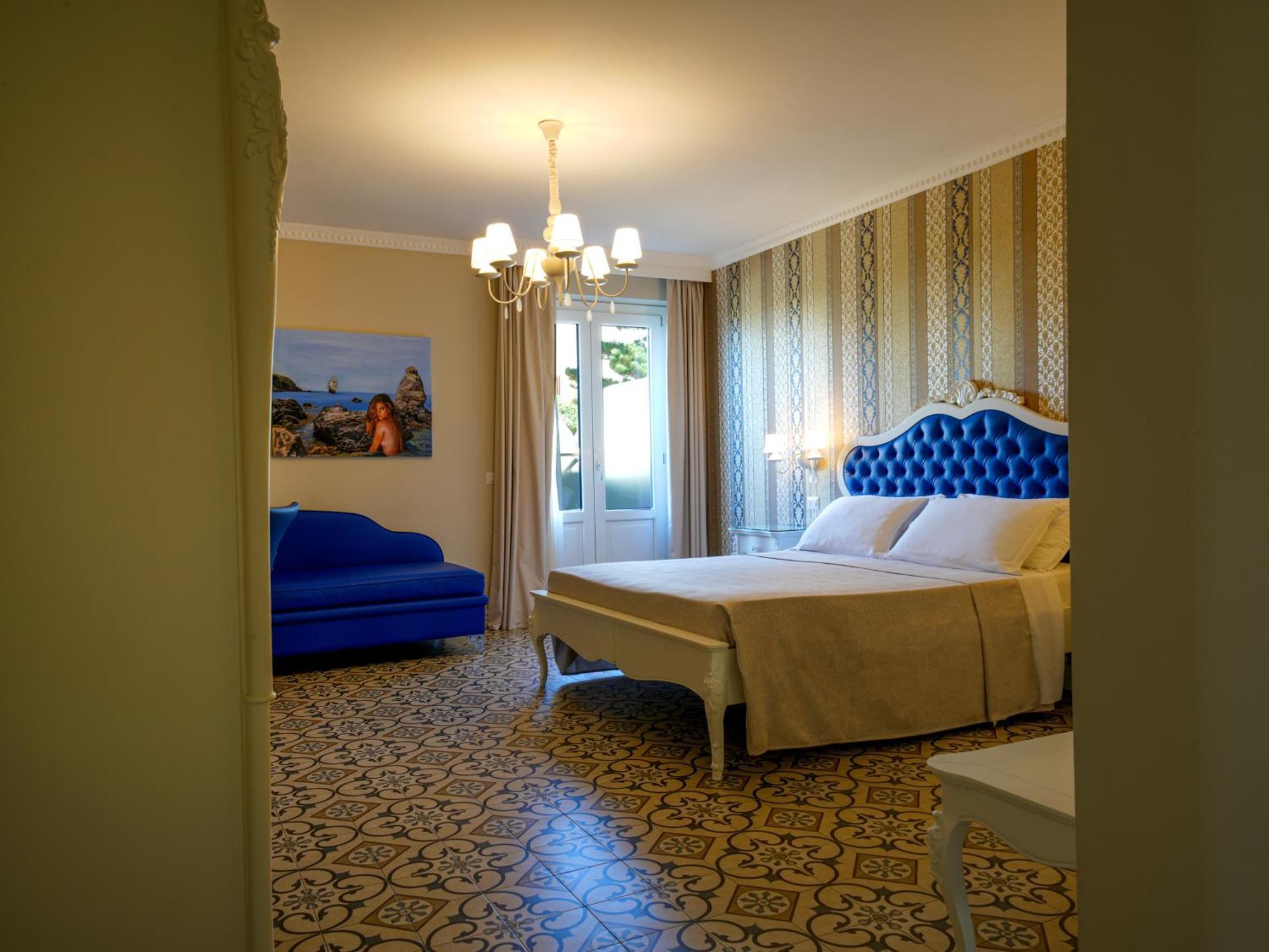 Sui Generis Tropea Luxury Rooms ภายนอก รูปภาพ