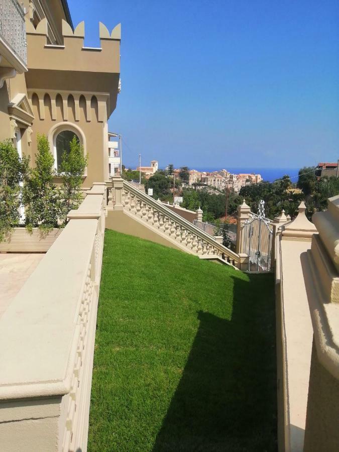 Sui Generis Tropea Luxury Rooms ภายนอก รูปภาพ