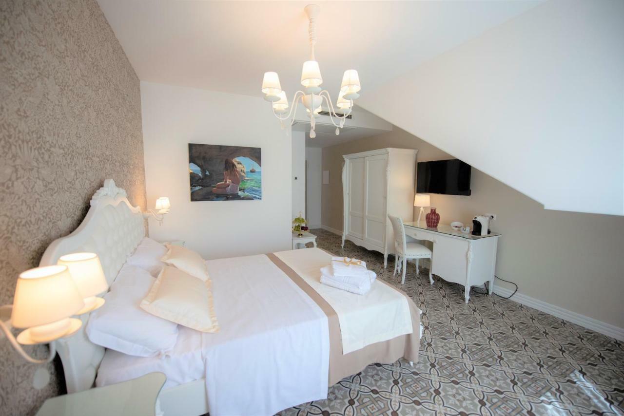 Sui Generis Tropea Luxury Rooms ภายนอก รูปภาพ